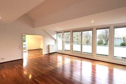 Düsseldorf-Stockum: Großzügige 2,5-Zimmer-Wohnung mit Balkon und Einbauküche! 2 zimmer