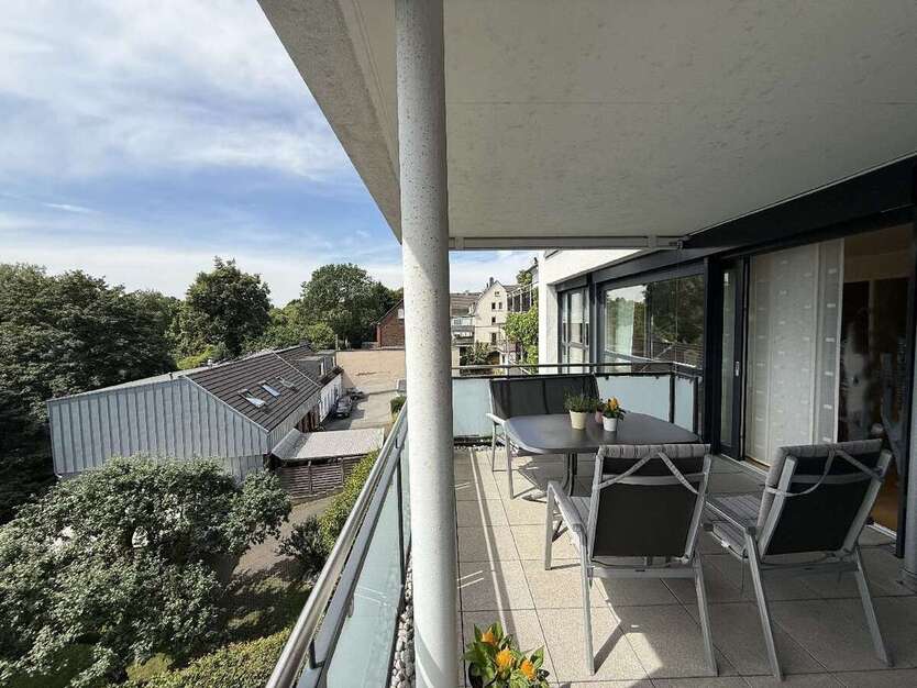Wohnung zum Mieten in Solingen 1.200 € 97.45 m² 3 zimmer