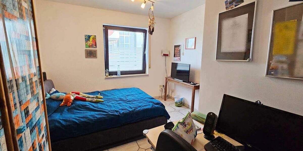 Mehrfamilienhaus, Wohnhaus Leverkusen / Lützenkirchen Quettingen - 8 Zimmer, 234 m&sup2;, 649.000&euro; | Angebot:25679035