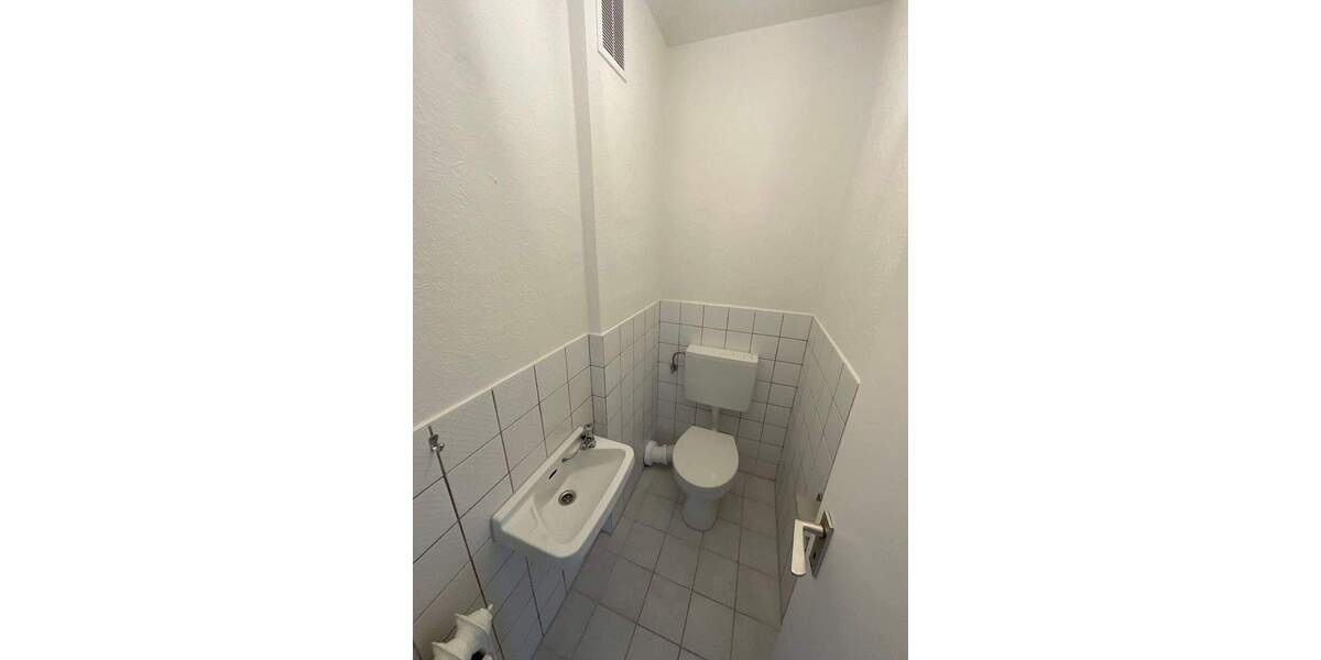 Etagenwohnung Wuppertal Cronenberg - 3 Zimmer, 71 m&sup2;, 645&euro; | Angebot:25700936