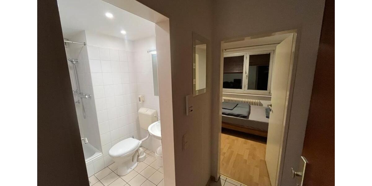 Etagenwohnung Düsseldorf Oberbilk - 1 Zimmer, 25 m&sup2;, 685&euro; | Angebot:26355305