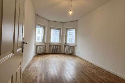 Wohnung zum Mieten in Düsseldorf 1.295 € 107.26 m²