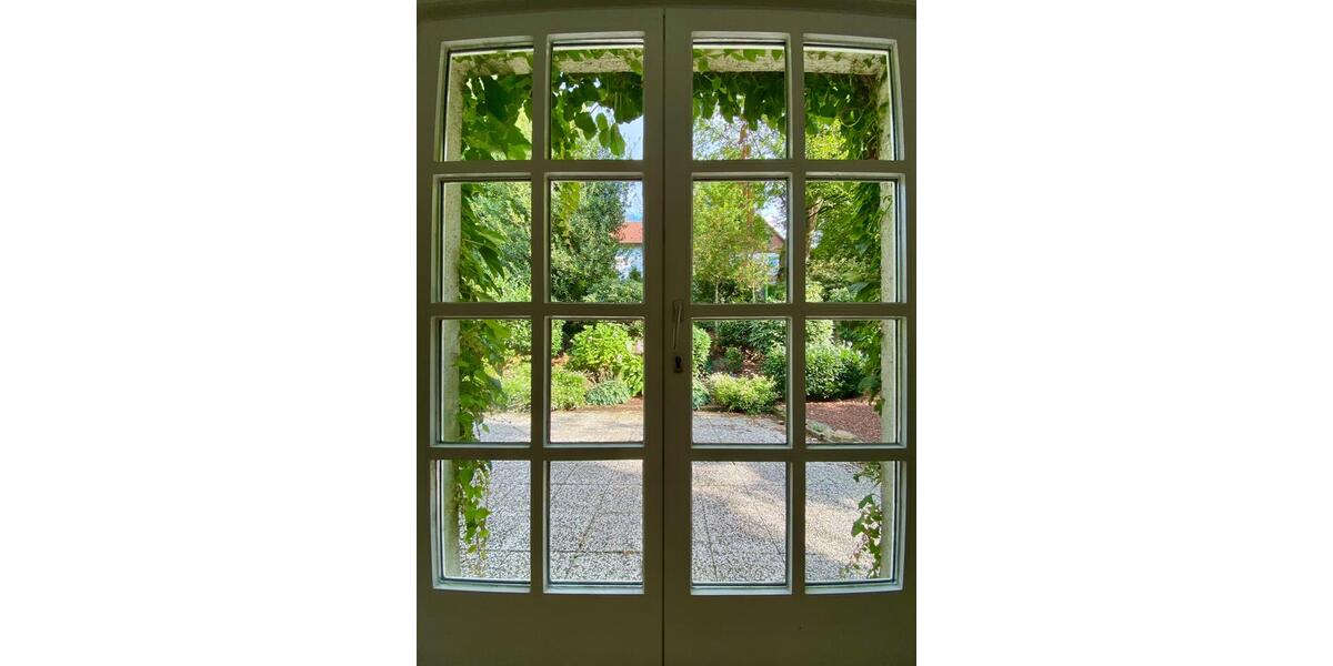 Einfamilienhaus mit 6 Zimmern, Kamin, Einbauküche, Sauna & Garage 6 zimmer