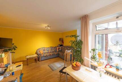 * hell + freundlich * 2 Zimmer * solide vermietet * 2 zimmer