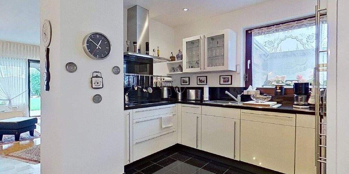 Gibt es ja doch ! Klassische kleine Doppelhaushälfte in schöner Lage von Kaarst - Vorst 4 zimmer