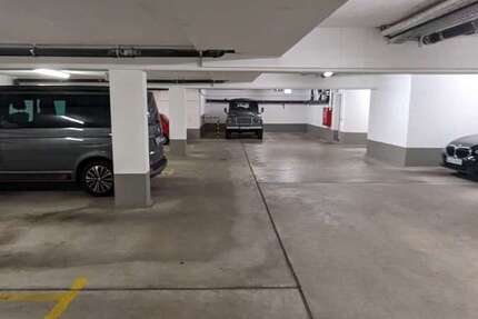 Garagen / Stellplätze Düsseldorf Derendorf - 100&euro; | Angebot:26679659