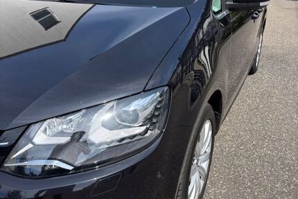 VW Sharan 102.000 km 19.500 € Mönchengladbach 41239