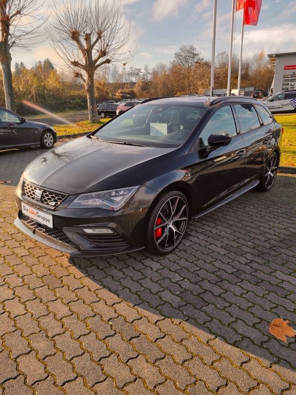 Seat Leon 160.000 km 19.800 € Köln 50939