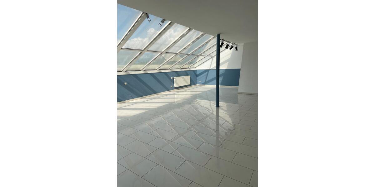 Einfamilienhaus Duisburg Duisburg-Mitte - 2 Zimmer, 177 m&sup2;, 800&euro; | Angebot:25718261