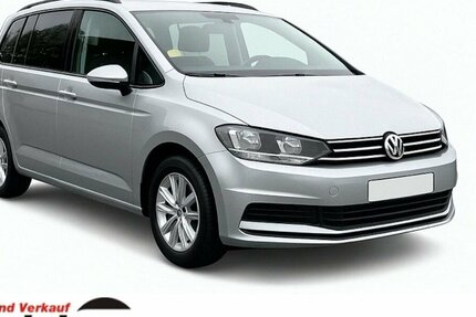 VW Touran 7-Sitze/Discover Pro/ACC/AHK/Automatik 110.000 km 24.490 € Mönchengladbach 41066