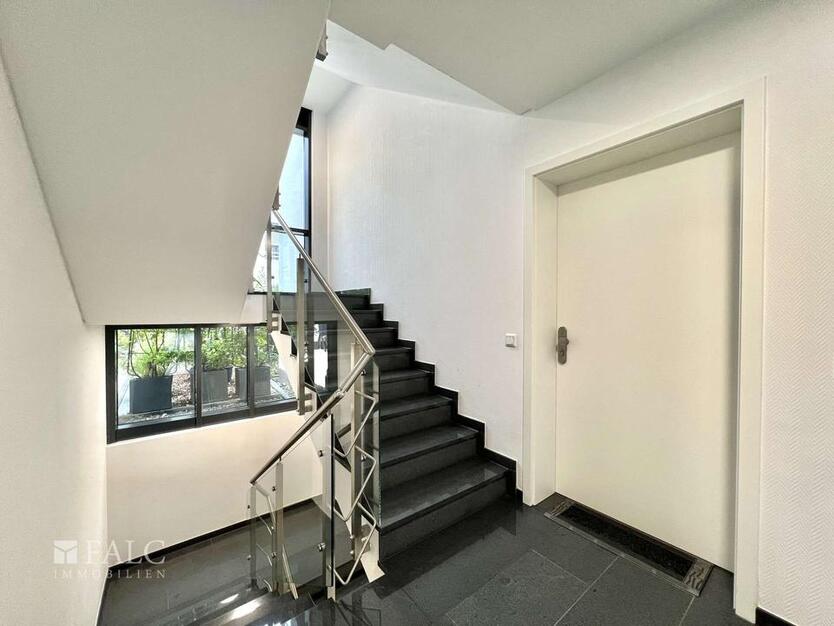 2-Zimmer-Wohnung in Duisburg-Süd mit 109 qm Privatgarten – befristet auf 4 Jahre zimmer