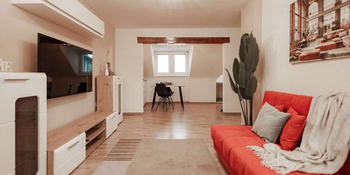 Etagenwohnung Neuss Innenstadt - 2.5 Zimmer, 67 m&sup2;, 1.000&euro; | Angebot:26856457