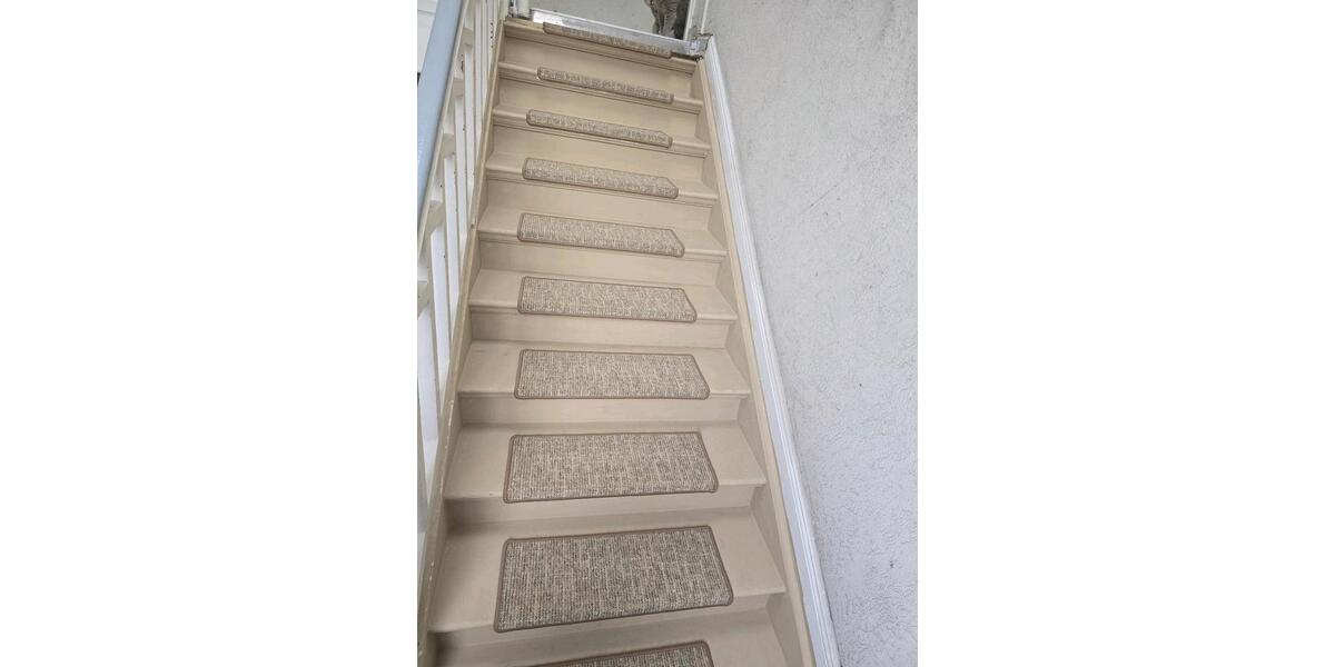 Dachgeschoßwohnung Duisburg Mittelmeiderich - 3.5 Zimmer, 85 m&sup2;, 1.350&euro; | Angebot:25287098