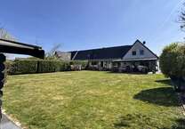 Haus zum Kaufen in Krefeld 649.000 € 213 m²
