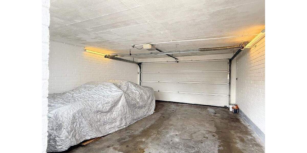 TOLLES ANWESEN MIT SCHWIMMBAD IN KREFELD-KLIEDBRUCH! 9 zimmer