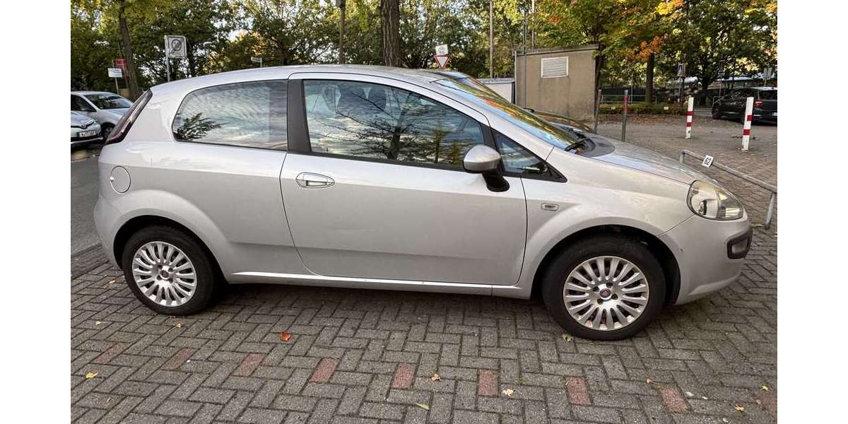 Fiat Punto 116.330 km 3.300 &euro; wuppertal 42327