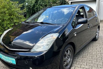 Toyota Prius 180.000 km 5.950 &euro; Düsseldorf 40589