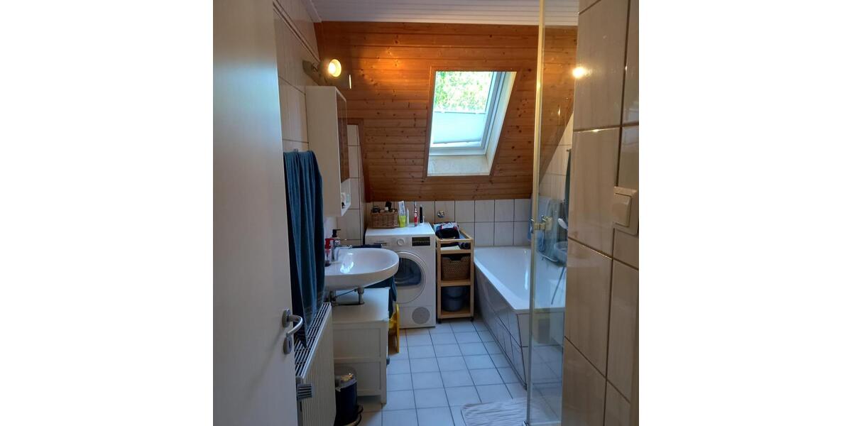 Dachgeschoßwohnung Duisburg Duisburg-Mitte - 4 Zimmer, 85 m&sup2;, 187.000&euro; | Angebot:27260048