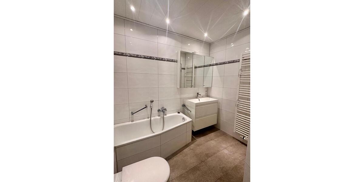 Einfamilienhaus Moers Schwafheim - 7 Zimmer, 215 m&sup2;, 675.000&euro; | Angebot:26941541