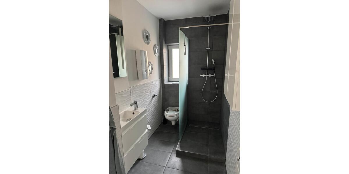 3 Zimmer Wohnung mit großer Terrasse 3 zimmer