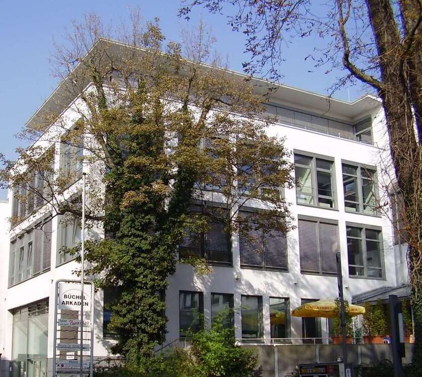 Büro in Neuss 2.821,50 € 297 m²