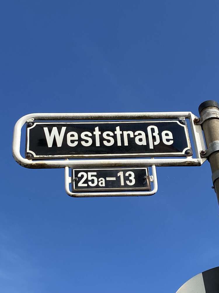 Wohnung zum Mieten in Düsseldorf 1.100 € 86 m²