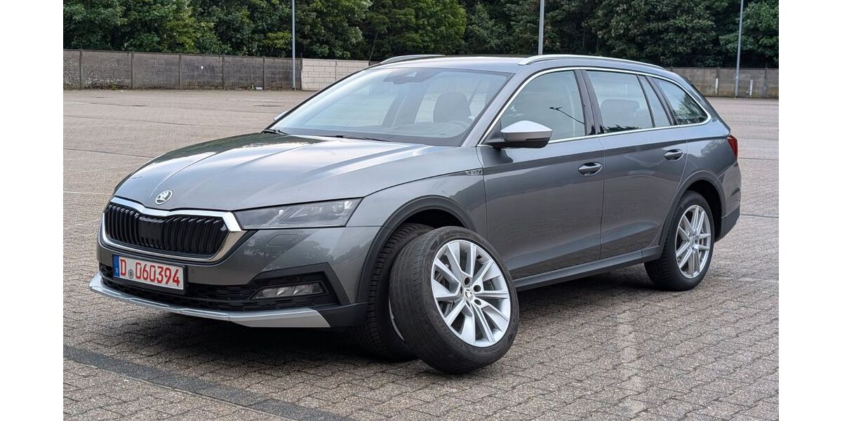 Skoda Octavia 141.200 km 20.825 &euro; Düsseldorf 40589