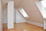 Stilvolles Generationenhaus: DHH, 7 Zimmer, 3 Bäder, großer Garten, Stellplatz