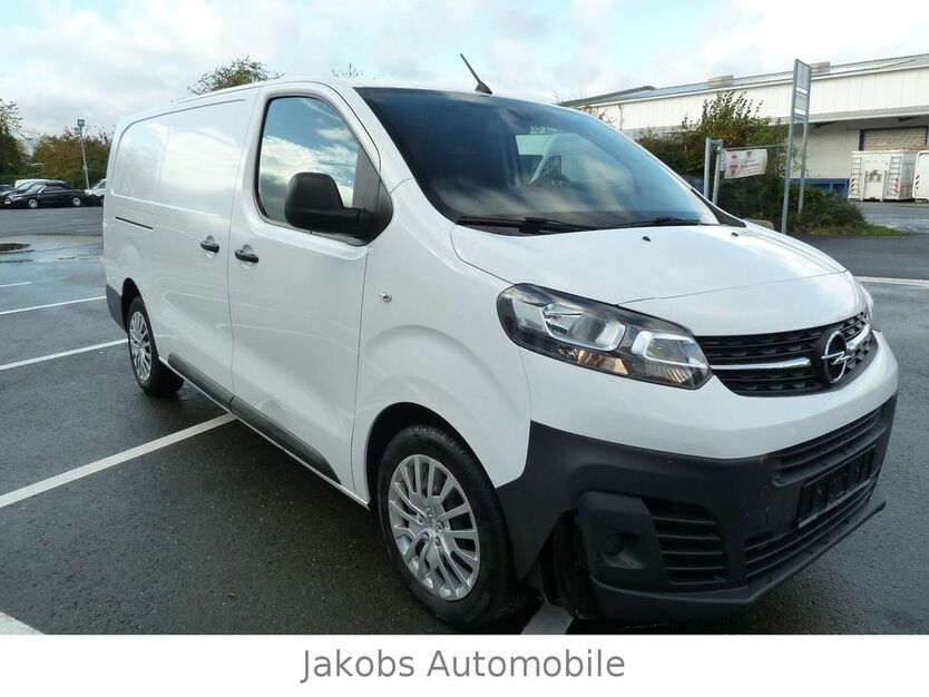 Opel Vivaro 179.000 km 11.900 € Duisburg 47269