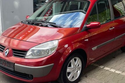 Renault Scenic 61.376 km 3.250 € Krefeld 47799