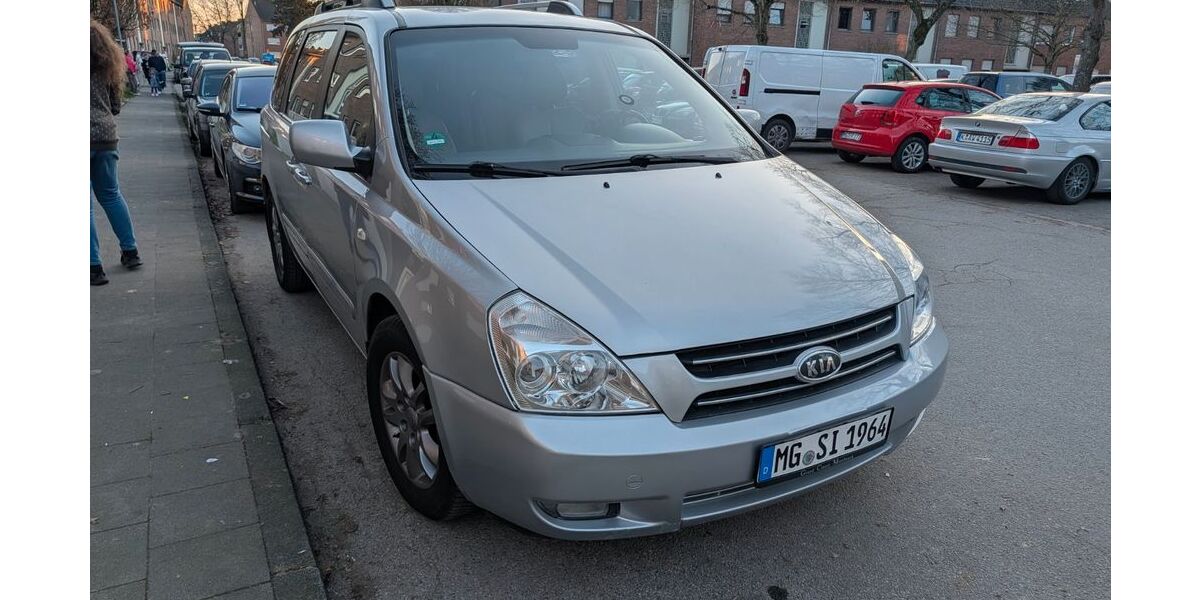 Kia Carnival 196.500 km 4.500 &euro; Mönchengladbach 41068