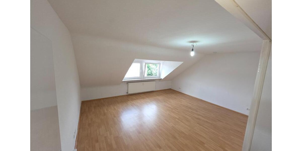 Dachgeschosswohnung Mülheim an der Ruhr (Broich) 2.5 zimmer