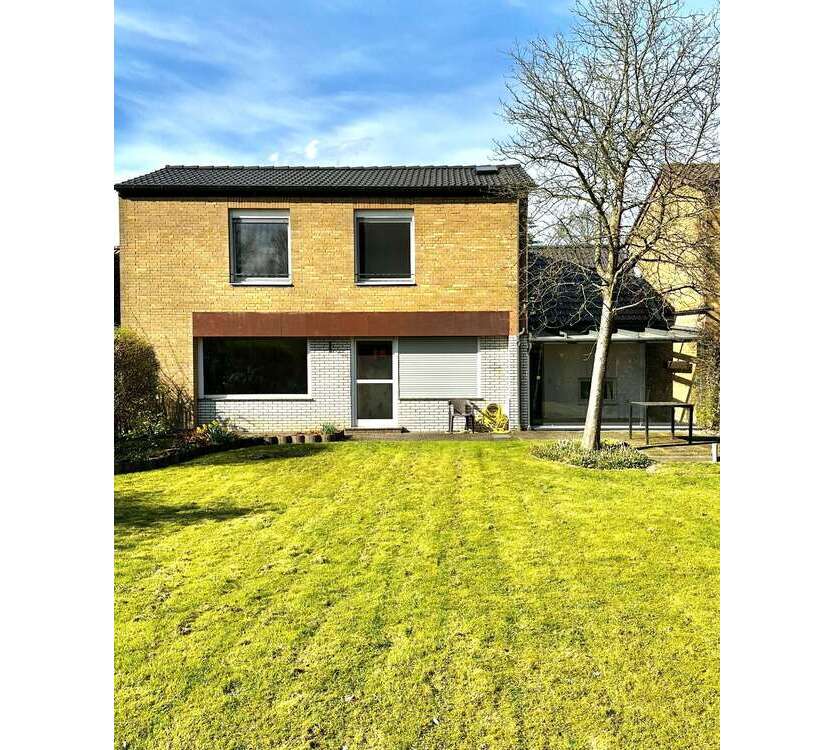 Haus zum Kaufen in Düsseldorf 590.000 € 130 m²