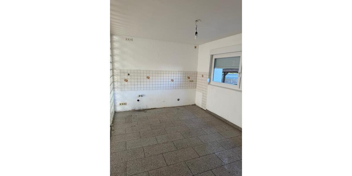 Erdgeschoßwohnung Duisburg Essenberg - 3 Zimmer, 88 m&sup2;, 540&euro; | Angebot:25646850