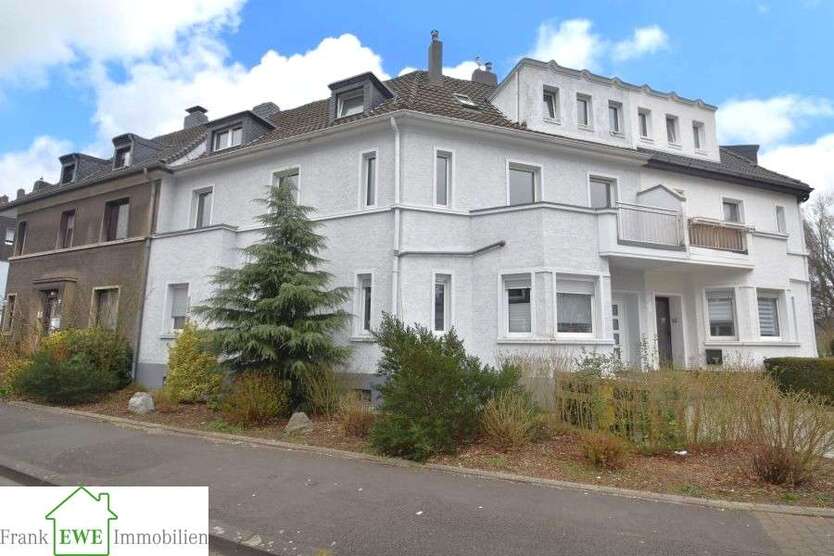 Haus zum Kaufen in Düsseldorf 695.000 € 160 m²
