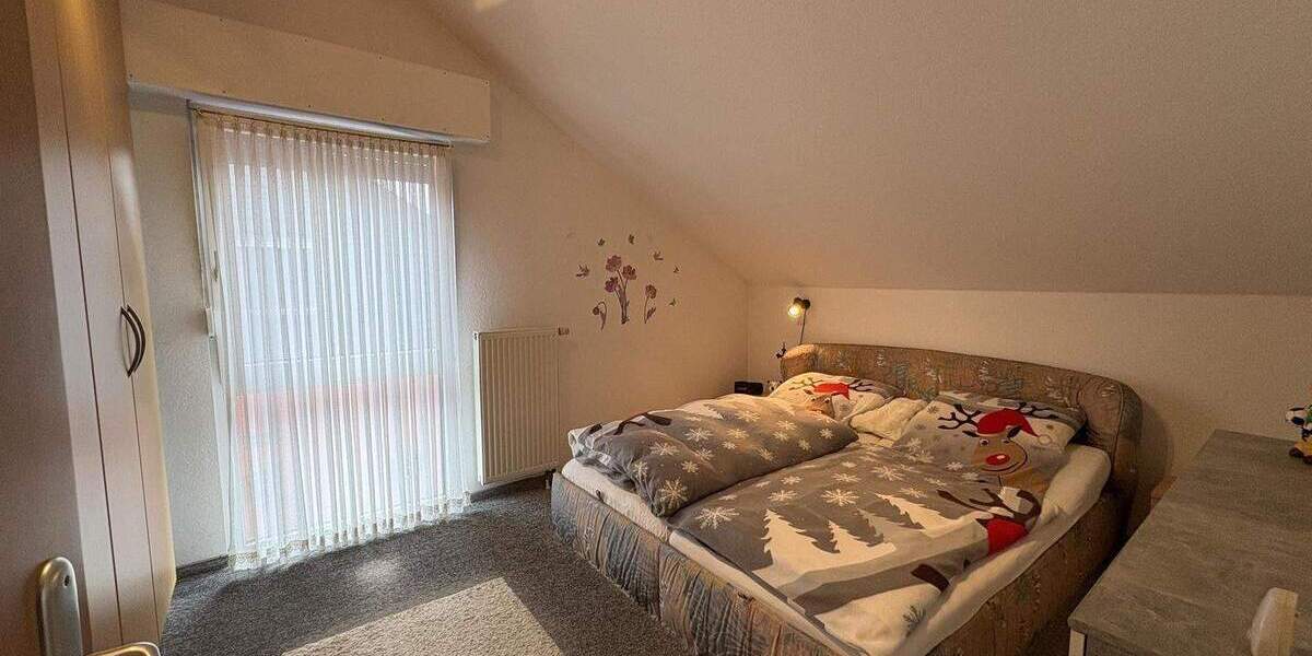 Doppelhaushälfte Moers Kapellen-Mitte - 4 Zimmer, 114 m&sup2;, 399.000&euro; | Angebot:25668381