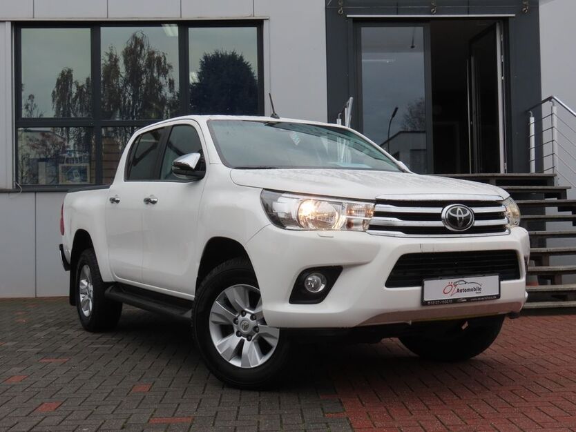 Toyota Hilux 235.188 km 24.900 € Neuss 41469