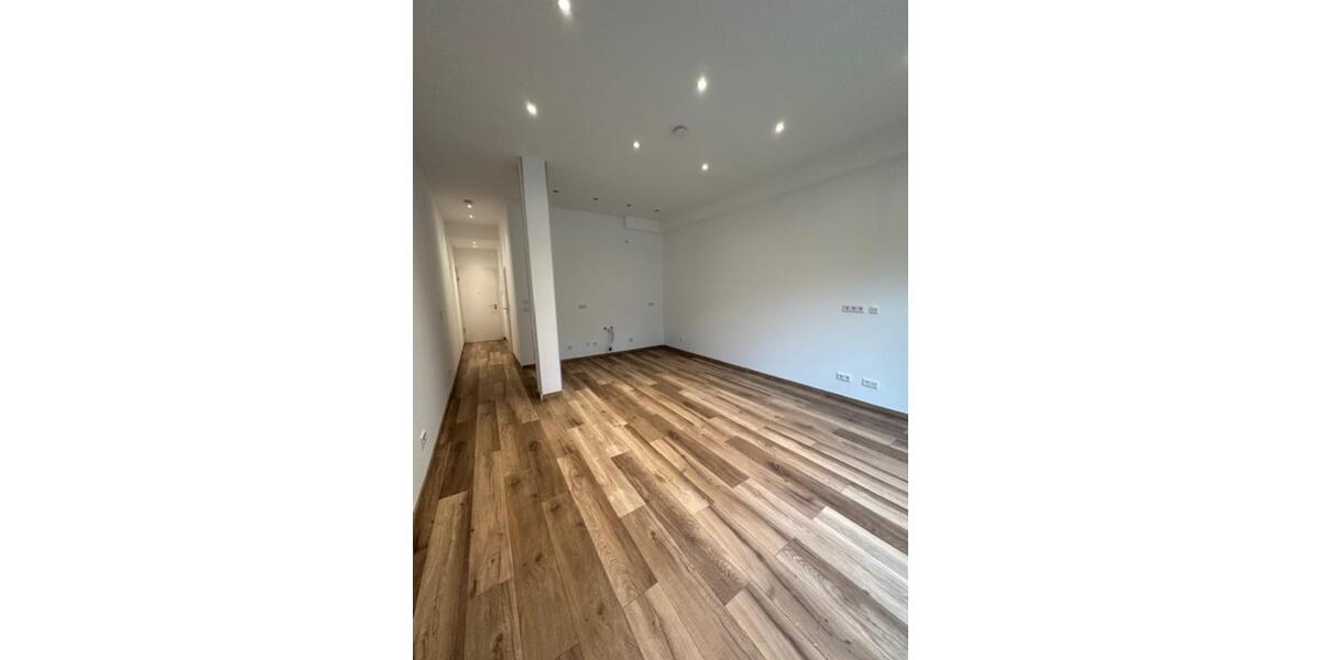 Helle sanierte Erdgeschosswohnung mit Gartenzugang 1 zimmer