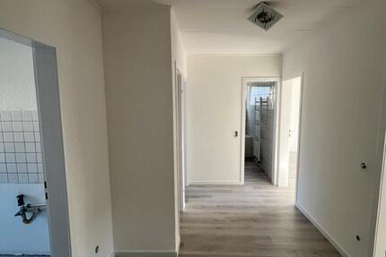 3-Zimmerwohnung mit Balkon Erstvermietung nach Renovierung 3 zimmer