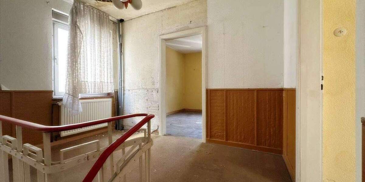 Grundstück mit Bestandsgebäude in Düsseldorf - Hassels 6 zimmer