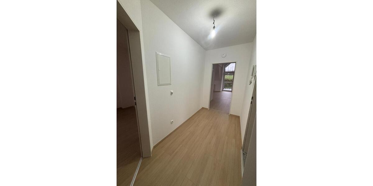 Frisch Renovierte 3 Zimmer Wohnung in ruhiger Lage 3 zimmer