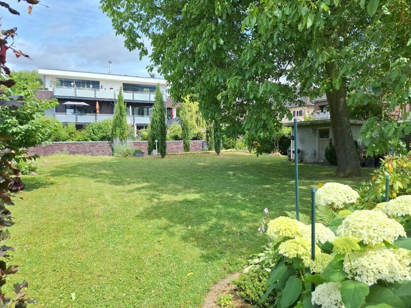 3-Zimmer Wohnung mit Garten in Bergheim Erft, City, u. A.