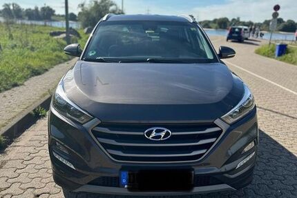 Hyundai TUCSON 123.000 km 13.400 &euro; Duisburg 47178