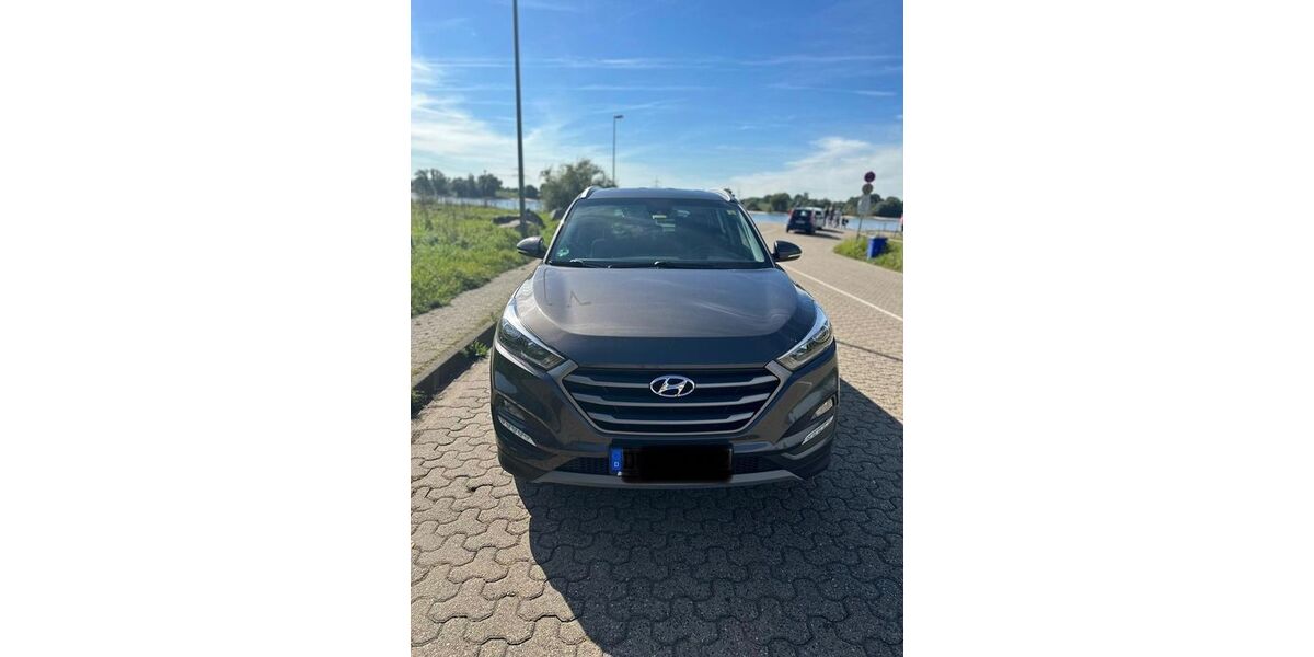 Hyundai TUCSON 123.000 km 13.400 &euro; Duisburg 47178