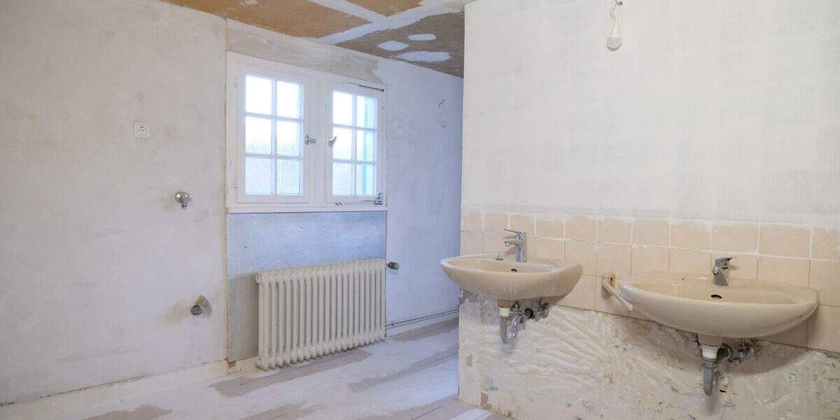 Mehrfamilienhaus, Wohnhaus Solingen Solingen-Mitte - 1 Zimmer, 260 m&sup2;, 260.000&euro; | Angebot:25772595