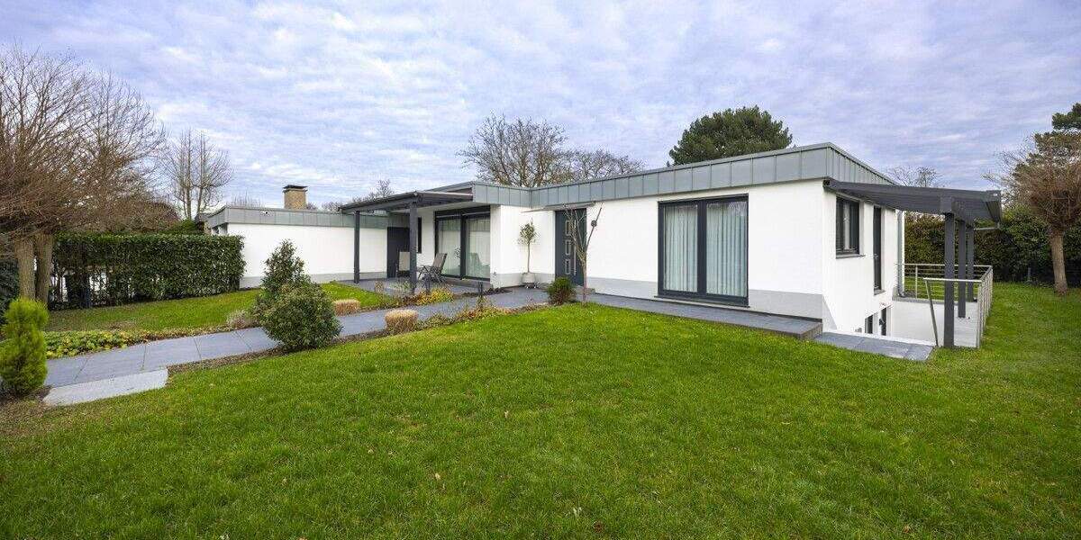 Energieeffizientes Wohnjuwel in Top-Lage! Kernsanierter Bungalow am Strümper Berg 7 zimmer