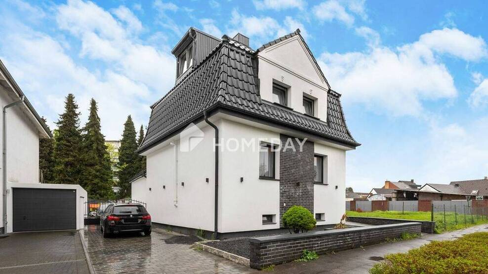 Komplett saniertes Einfamilienhaus mit moderner Ausstattung & traumhaftem, großzügigem Garten