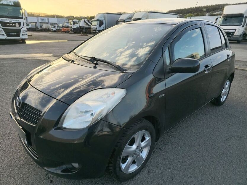 Yaris