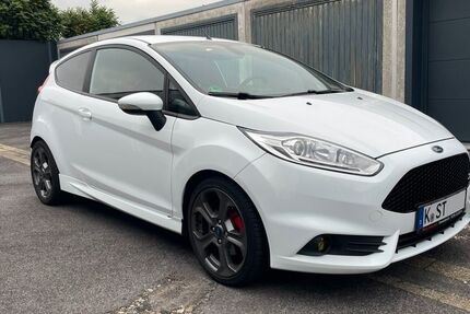 Ford Fiesta 99.000 km 10.990 € Pulheim 50259