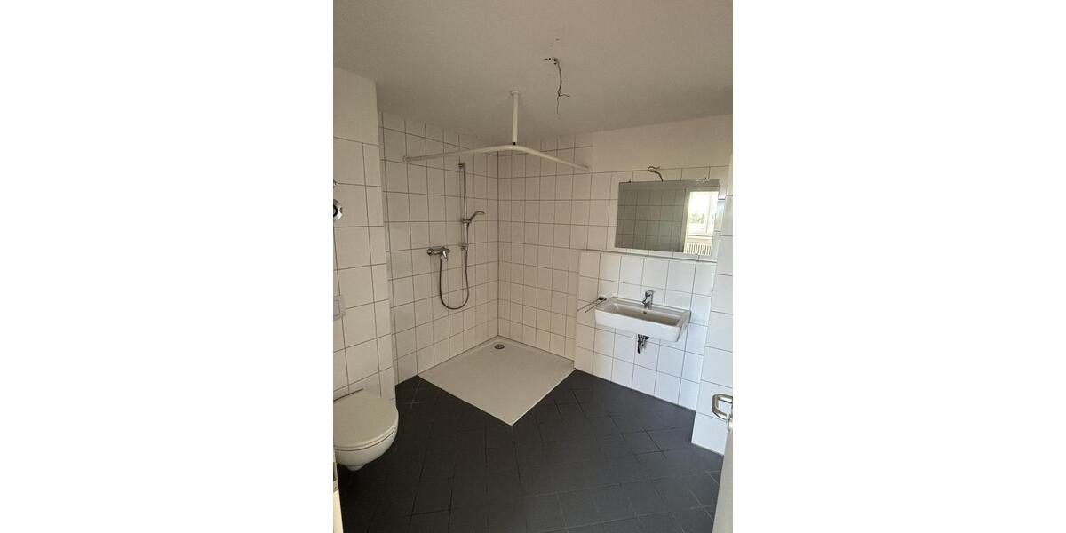 Etagenwohnung Düsseldorf Stadtbezirk 8 - 2.5 Zimmer, 64 m&sup2;, 742&euro; | Angebot:26389098